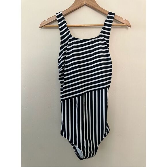 Lands End Black and White Stripe One Piece Swimsuit Size Medium New - Picture 2 of 5